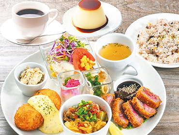 カフェ・レストラン サンセリテ「よくばりランチプレート」